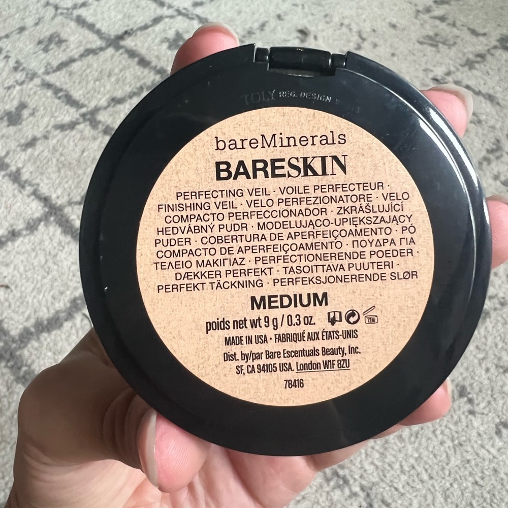 BareMinerals Bareskin Perfecting Veil - Medium